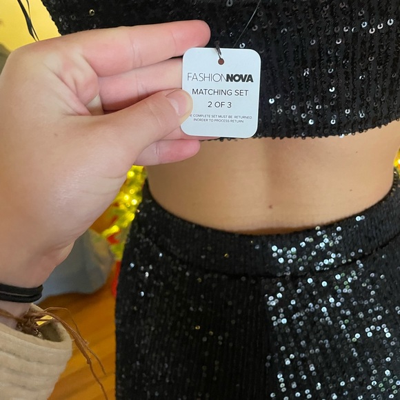 FASHION NOVA SET. - Picture 2 of 4